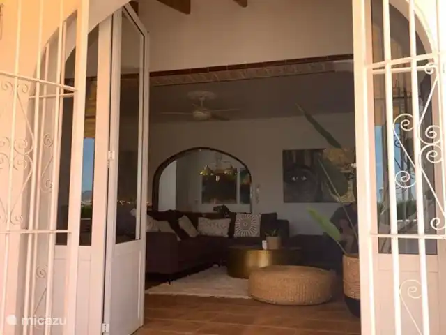 Casa Las Artas | Espagne, Costa Blanca, Alfáz del Pi - villa Accès à la maison par la terrasse