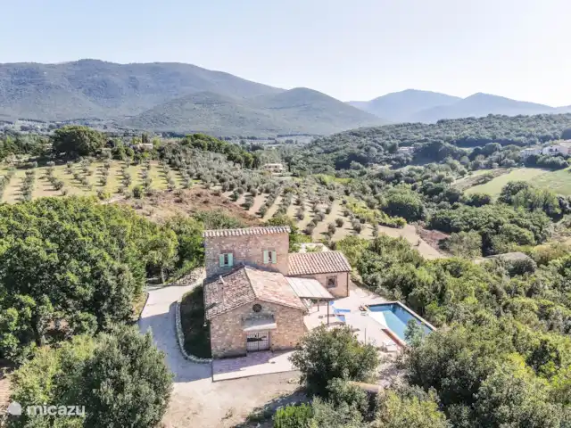 Casa con piscina privada cerca de Orvieto en Italia, Umbría, Montecchio - villa