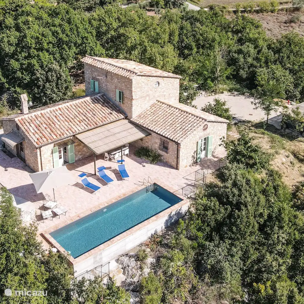 Huis met privé zwembad nabij Orvieto
