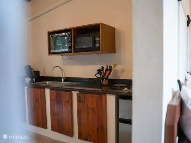 Sérénade de l’île | Curaçao, Curaçao-Centre, Boca St. Michiel - studio Cuisine ouverte entièrement équipée avec micro-ondes, four, réfrigérateur, plaque de cuisson et tout le nécessaire pour cuisiner vous-même pendant votre séjour.