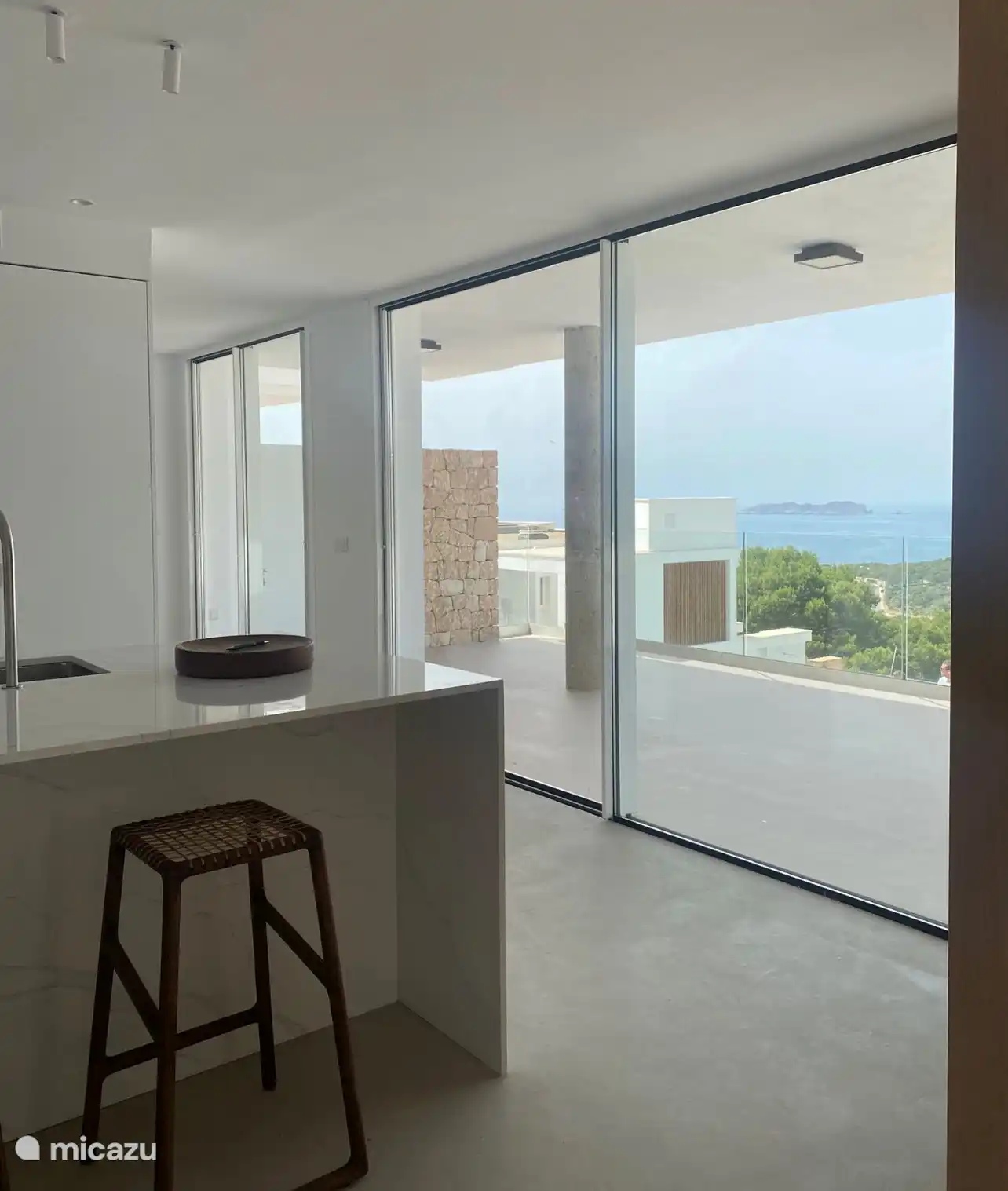 Blick aus der Küche