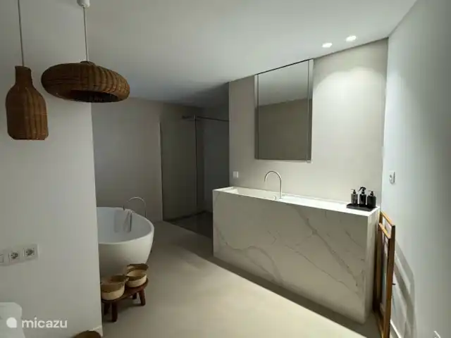 Casa Léo huren in Spanje, Ibiza, Cala Vadella - appartement masterbedroom + badkamer