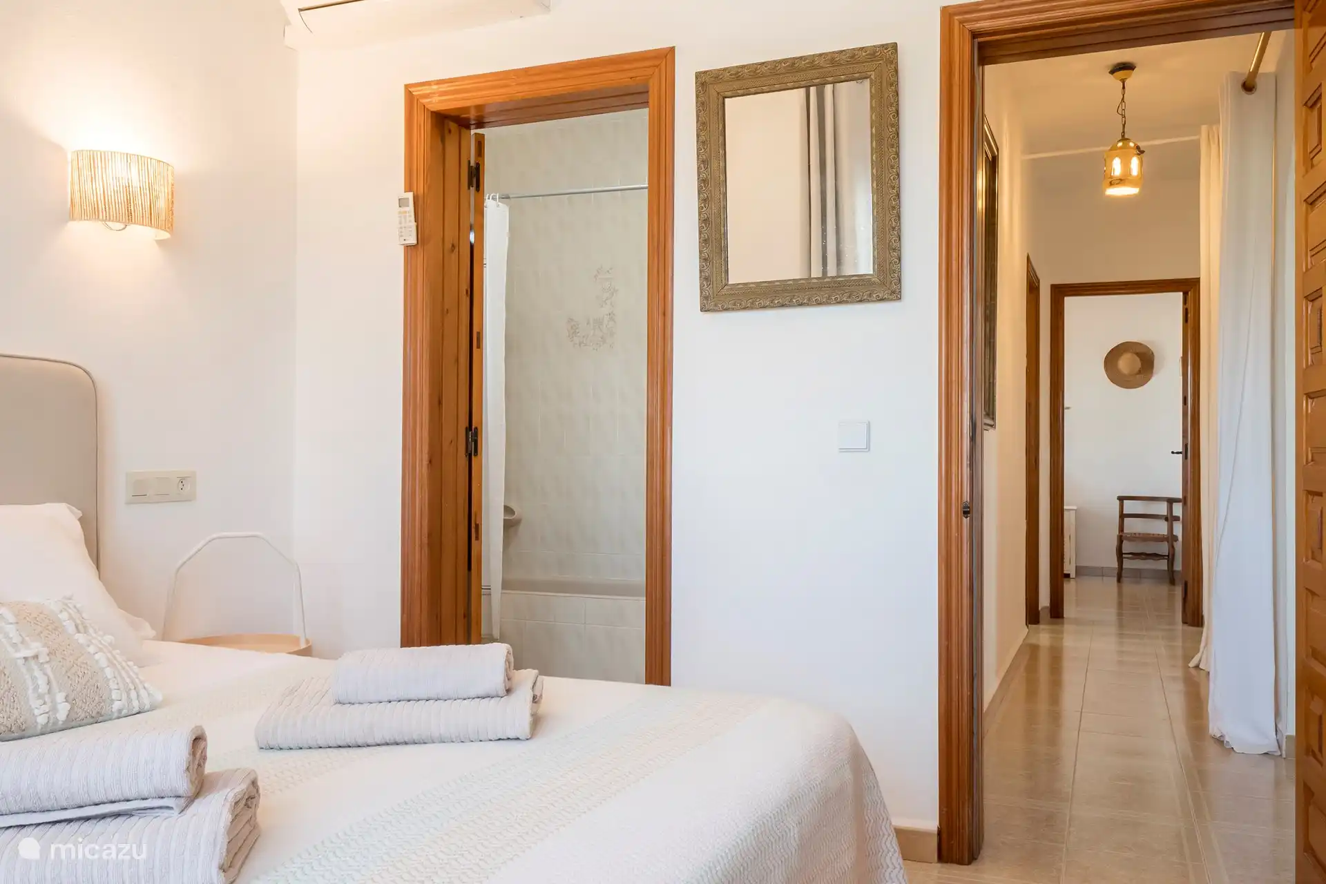 Bedroom 1 - box spring 1.6.