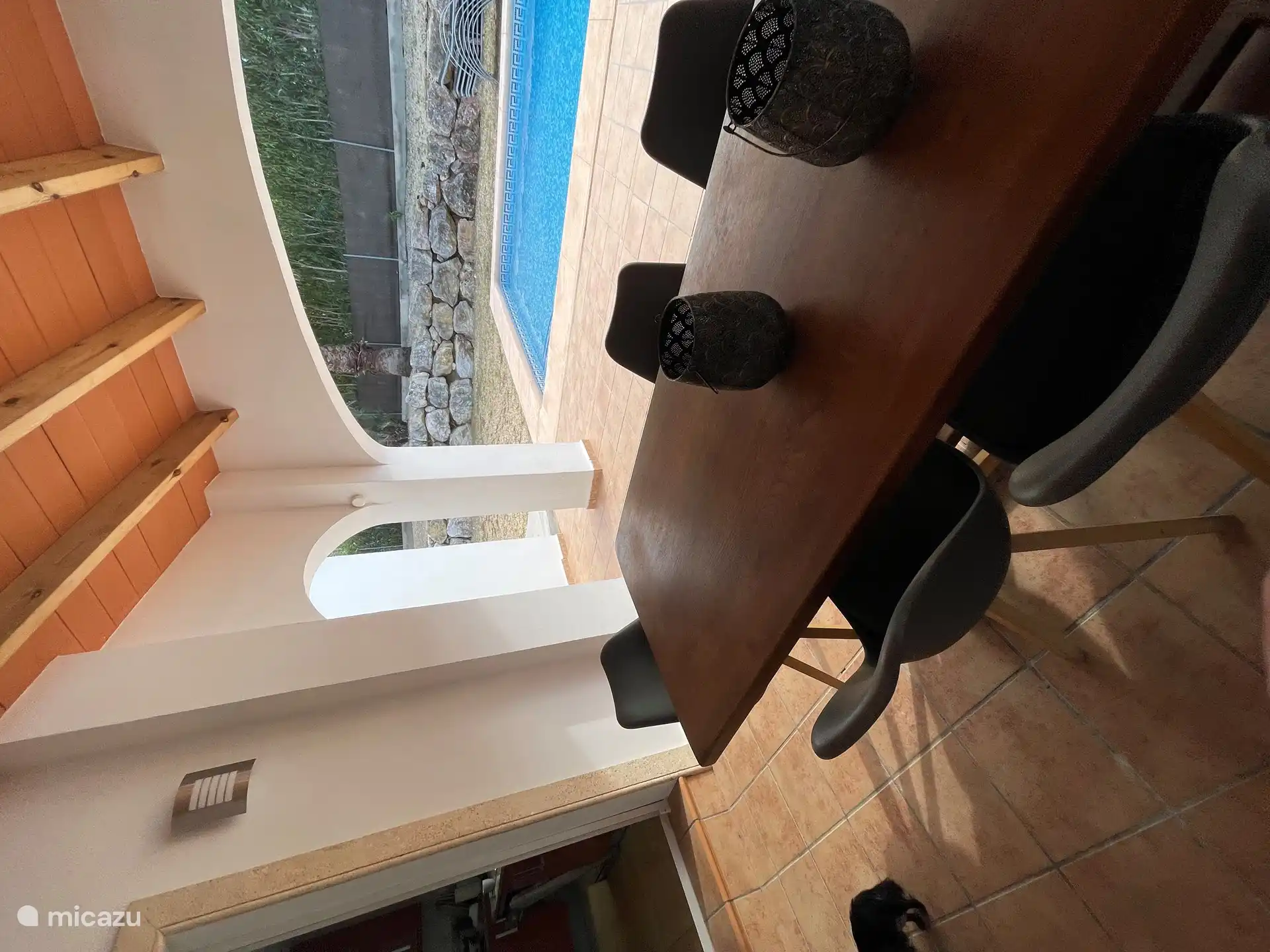 Vista desde el salón a la terraza.