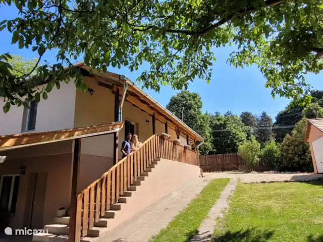 Gárdonyi Haz | Hongrie, Borsod-Abaúj-Zemplén, Sály - maison de vacances Nous sommes Marco et Bibi van Egmond - fiers propriétaires de Gárdonyi Ház. Nous vous accueillons pour un séjour relaxant dans la belle Hongrie.