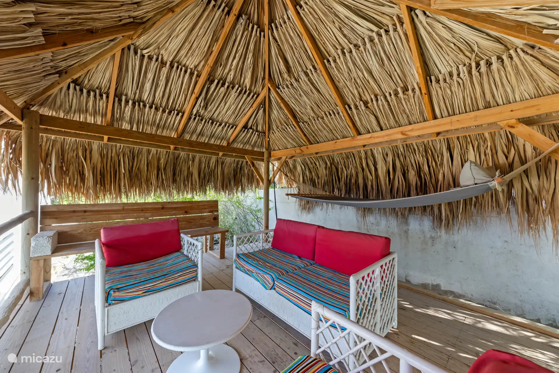 Un hamac est également disponible ici.