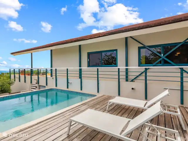 Villa Korsou, Plage de Cas Abou | Curaçao, Banda Abou (ouest), Cas Abao - villa Bassin profond sur le côté est de la villa avec vue sur l’océan.