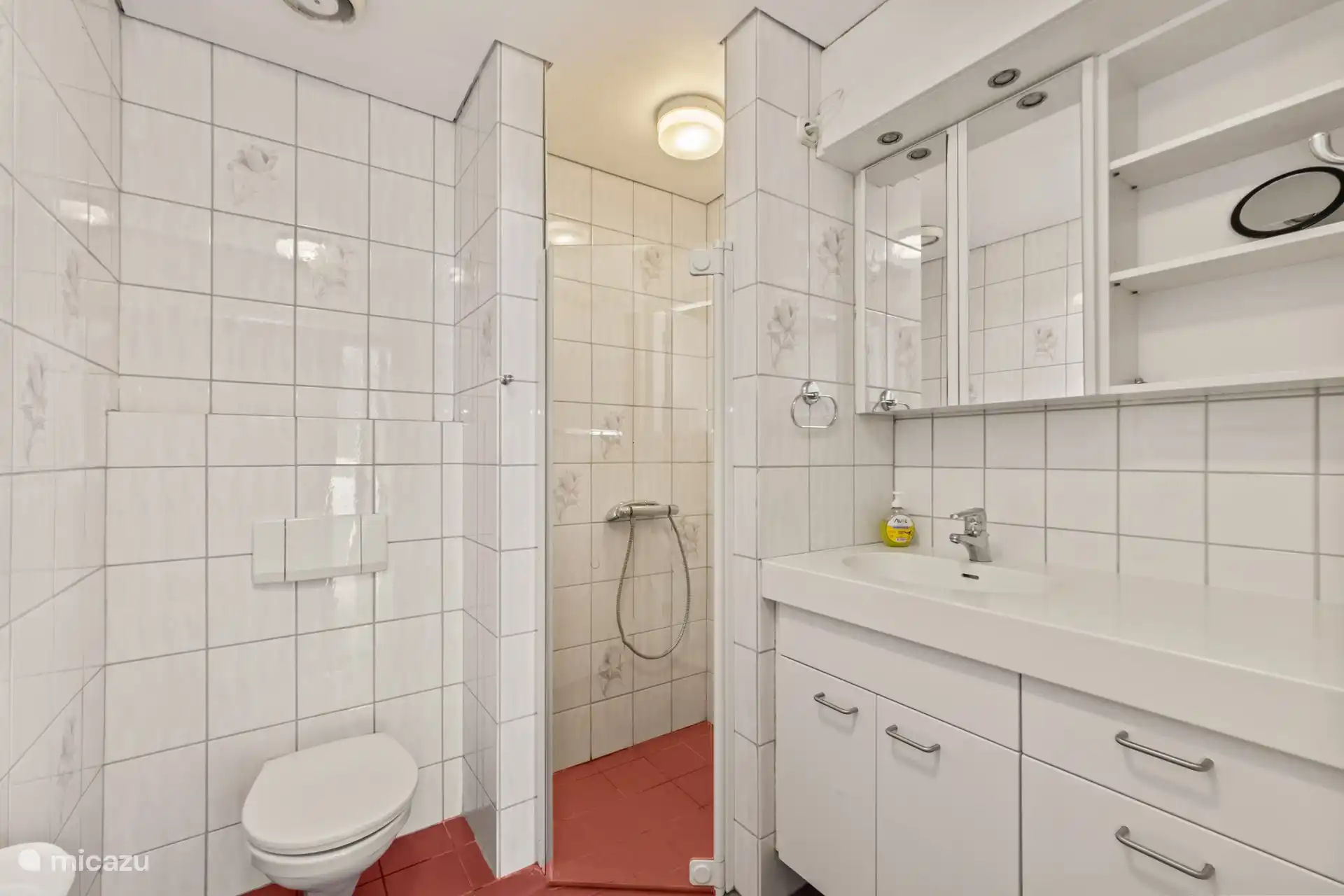 Badezimmer 1 gehört zu Schlafzimmer 1.