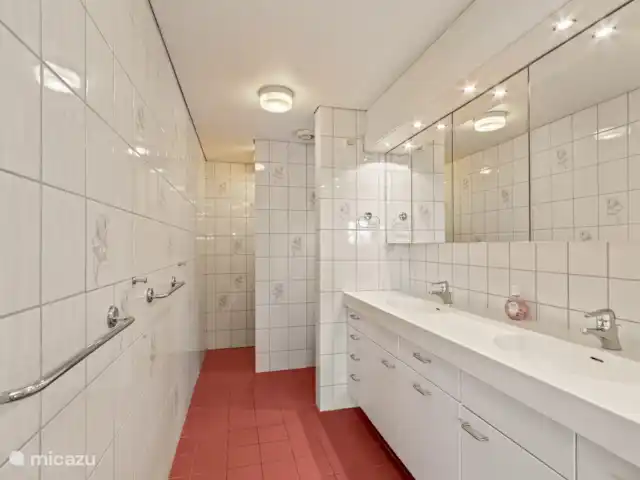 Villa Korsou, Plage de Cas Abou | Curaçao, Banda Abou (ouest), Cas Abao - villa Salle de bain 2 appartenant à la chambre 2.