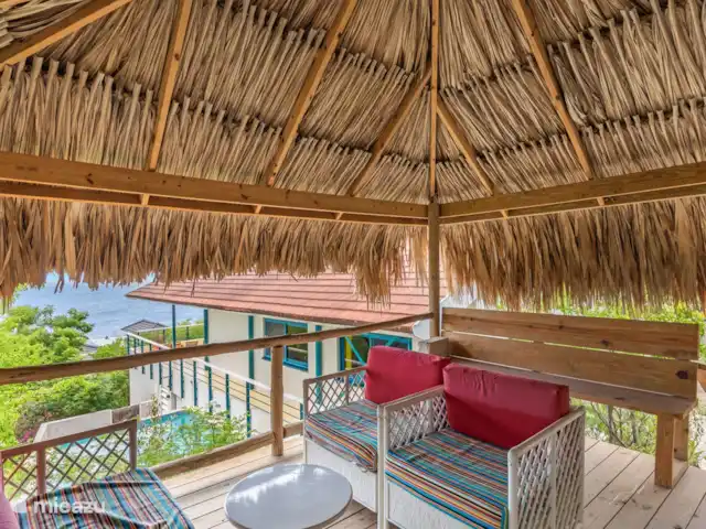 Villa Korsou, Plage de Cas Abou | Curaçao, Banda Abou (ouest), Cas Abao - villa Palapa au bord de la piscine