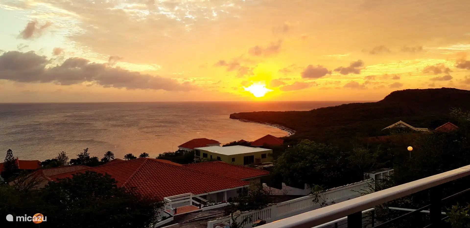 Unendlicher Genuss des Sonnenuntergangs