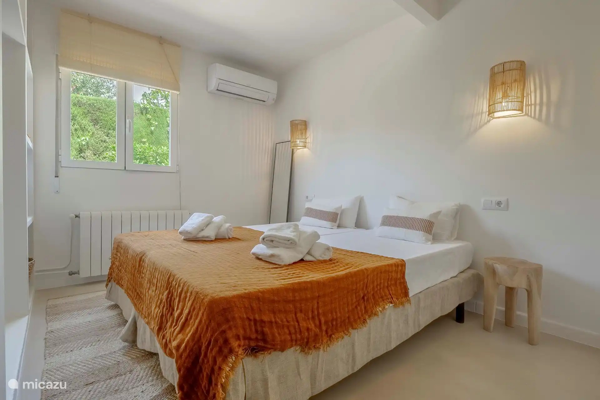 Chambre 2 avec 2 lits simples