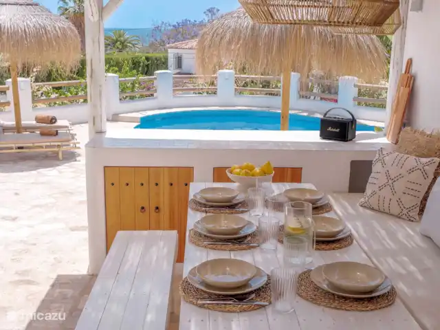 Casa Julio en España, Costa Blanca, Benissa - villa Terraza con pérgola sombreada con vistas a la piscina y al mar
