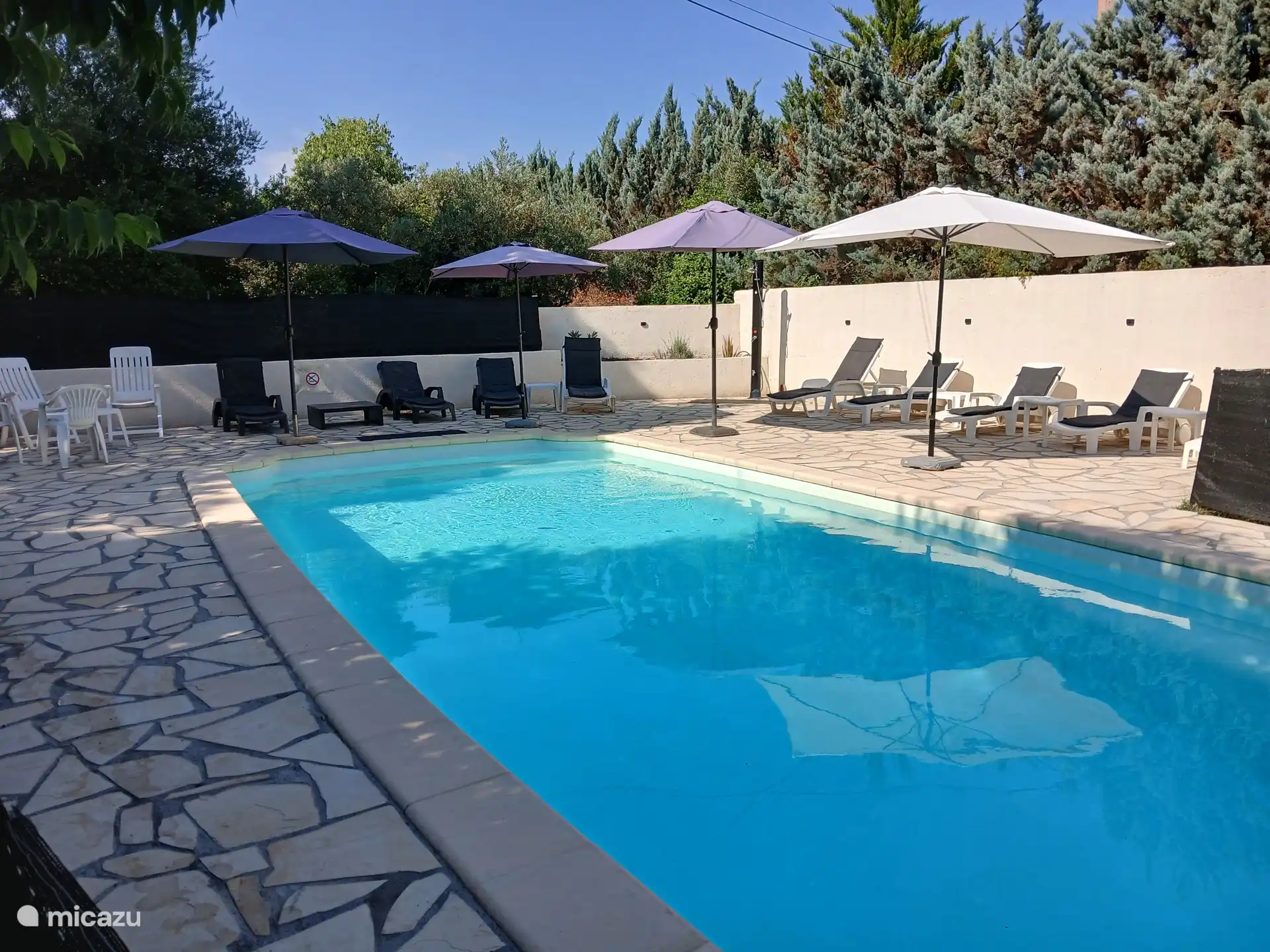 Renewed terrace floor around pool 