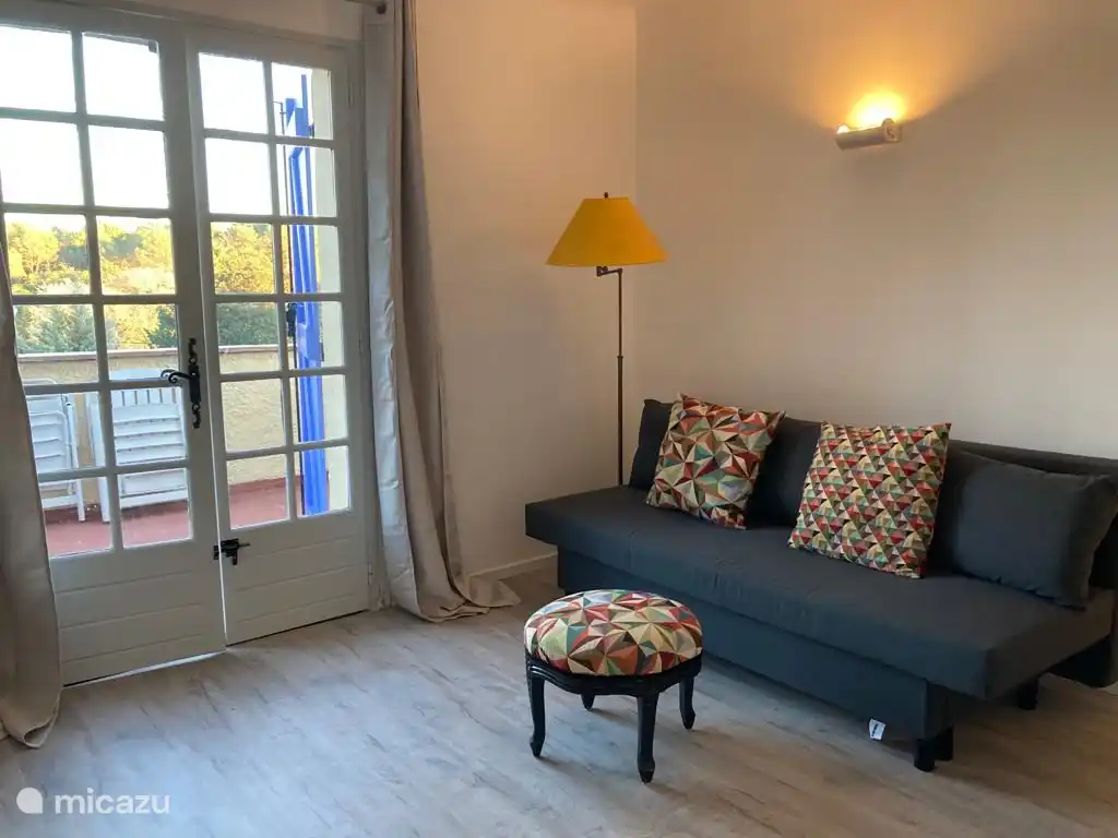 Bedroom, connected to solarium (top floor)