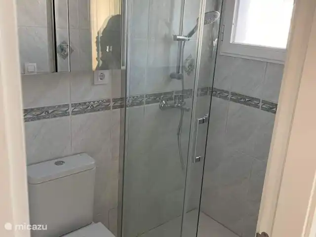 Villa, très bien situé, piscine privée | Espagne, Costa Blanca, Moraira - villa Salle de bain avec douche au deuxième étage.