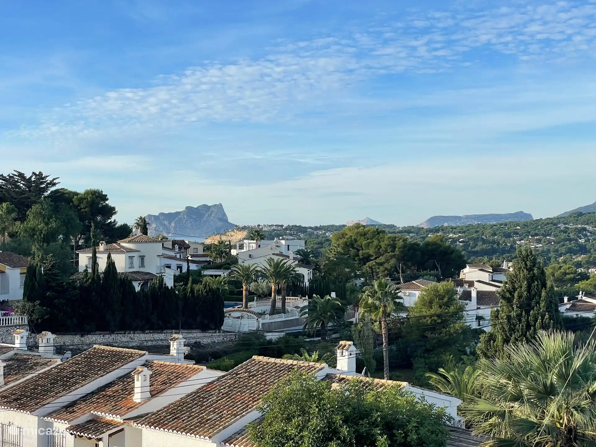 Peñon de Ifach et la vallée de Moraira dans le confort de la naya du deuxième étage.
