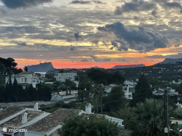 Villa, très bien situé, piscine privée | Espagne, Costa Blanca, Moraira - villa Magnifique coucher de soleil depuis le naya du deuxième étage.