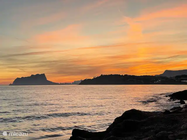 Villa, très bien situé, piscine privée | Espagne, Costa Blanca, Moraira - villa Coucher de soleil sur Ifach.