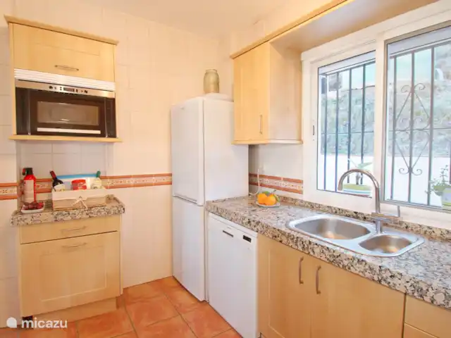 Casa Kambó en España, Costa del Sol, Comares - villa Al igual que el resto de Casa Kambo, mucha luz natural y espacio.