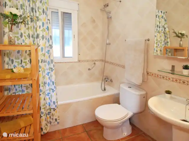 Casa Kambó en España, Costa del Sol, Comares - villa Proporcionamos toallas de baño.