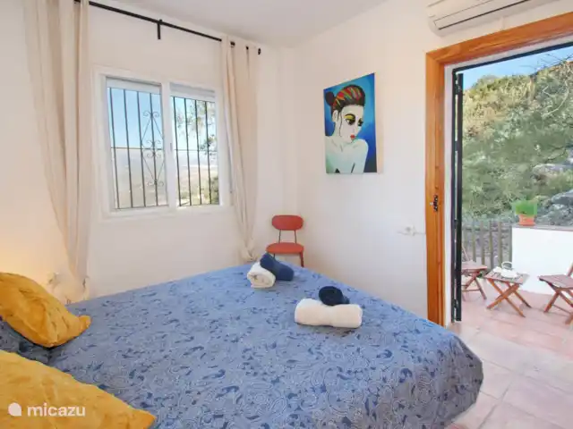 Casa Kambó en España, Costa del Sol, Comares - villa Prepárate una taza de café y tómate tu tiempo para despertarte.