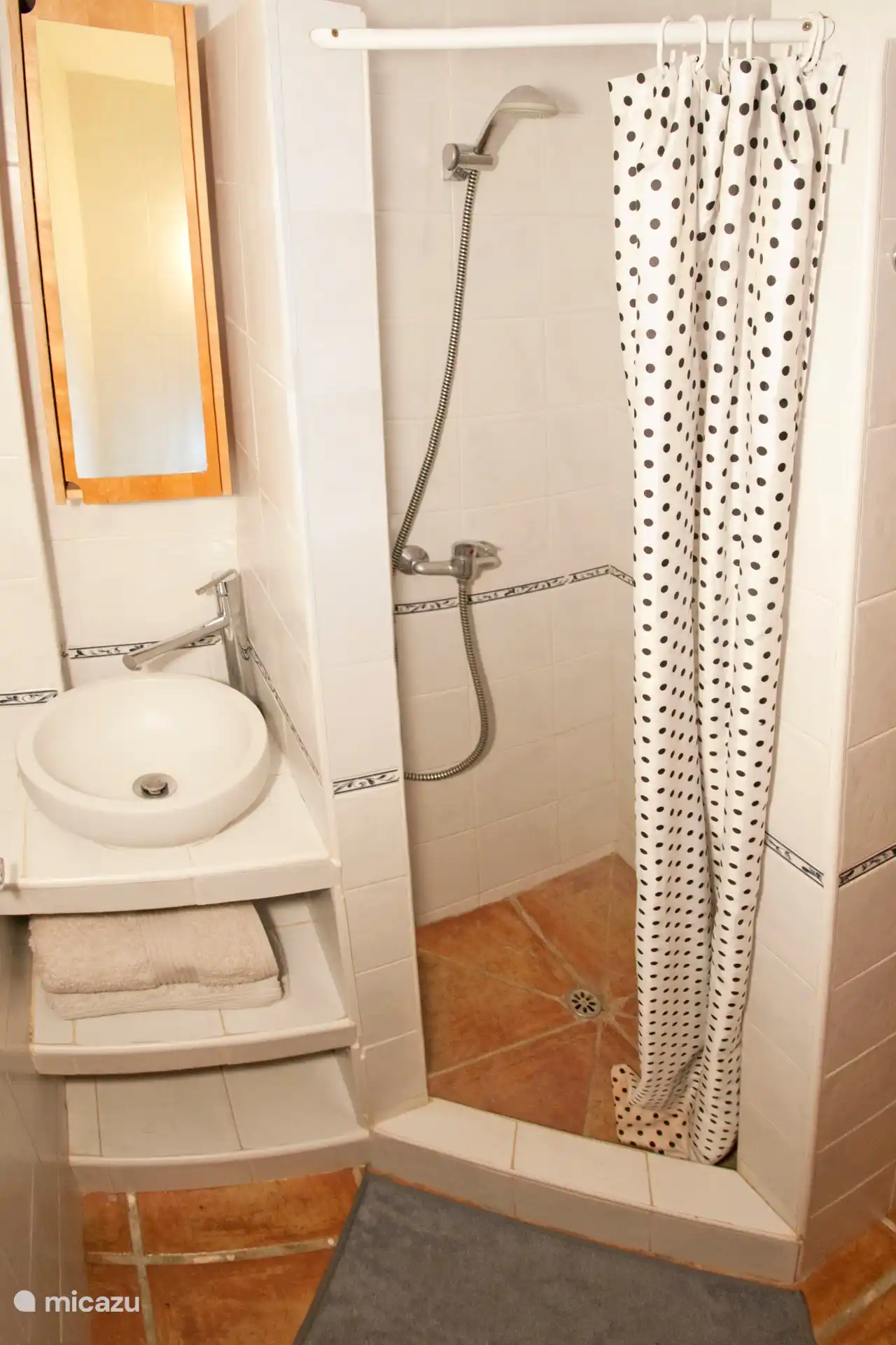 El baño en suite del estudio.