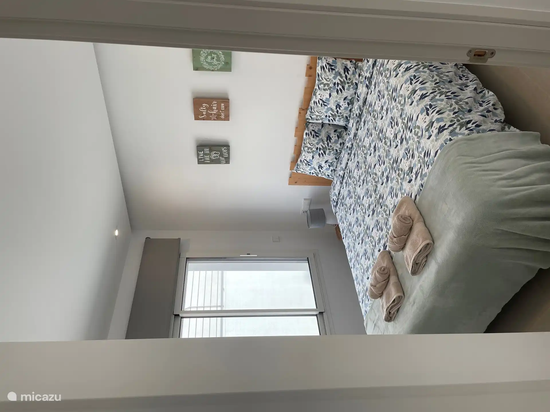 Schlafzimmer 1 Erdgeschoss - 2 Pers 160 x 200 - Klimaanlage - Moskitonetz - Einbauschr&#228;nke - Rolll&#228;den