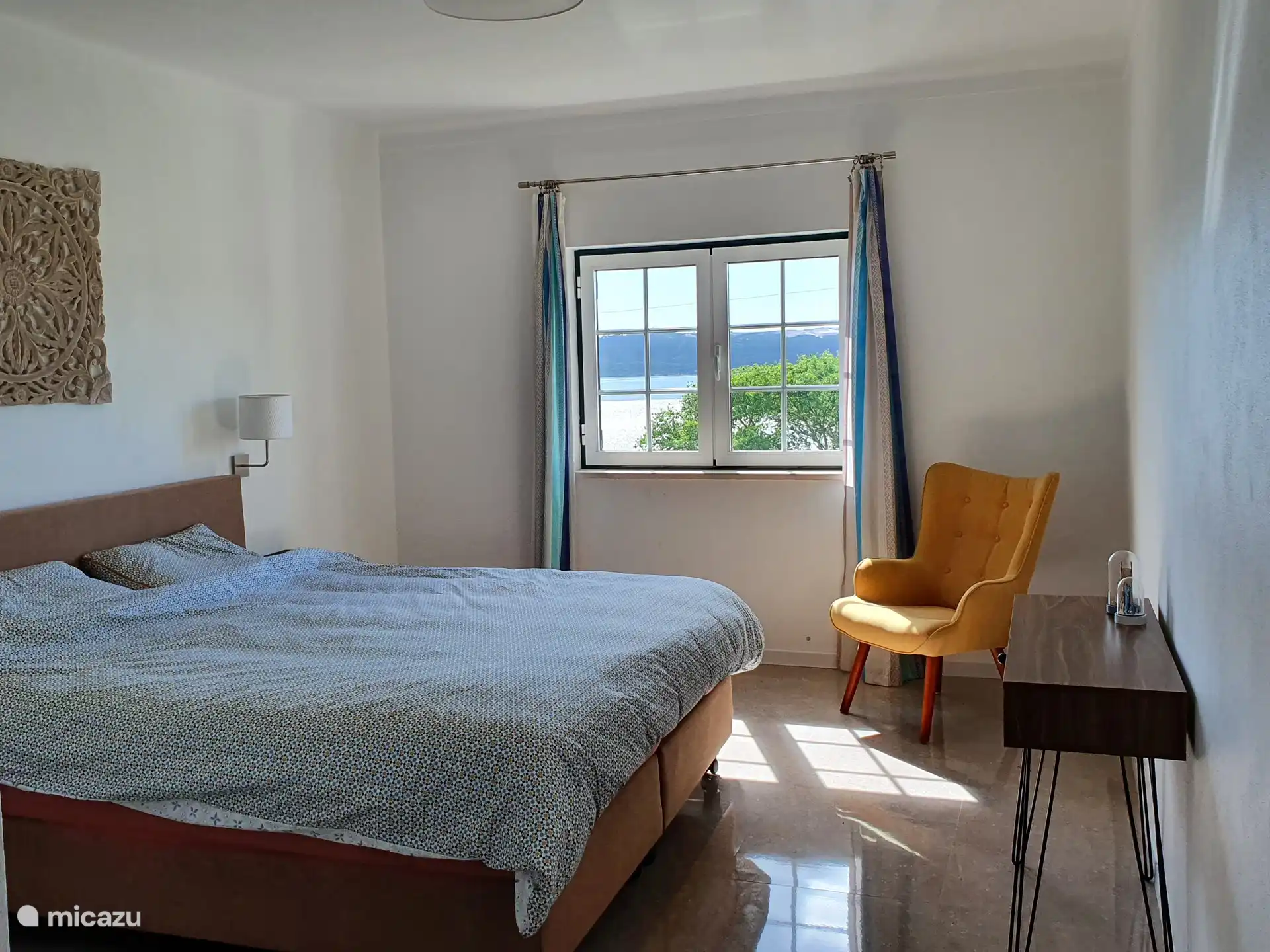 Schlafzimmer 1 mit eigenem Bad