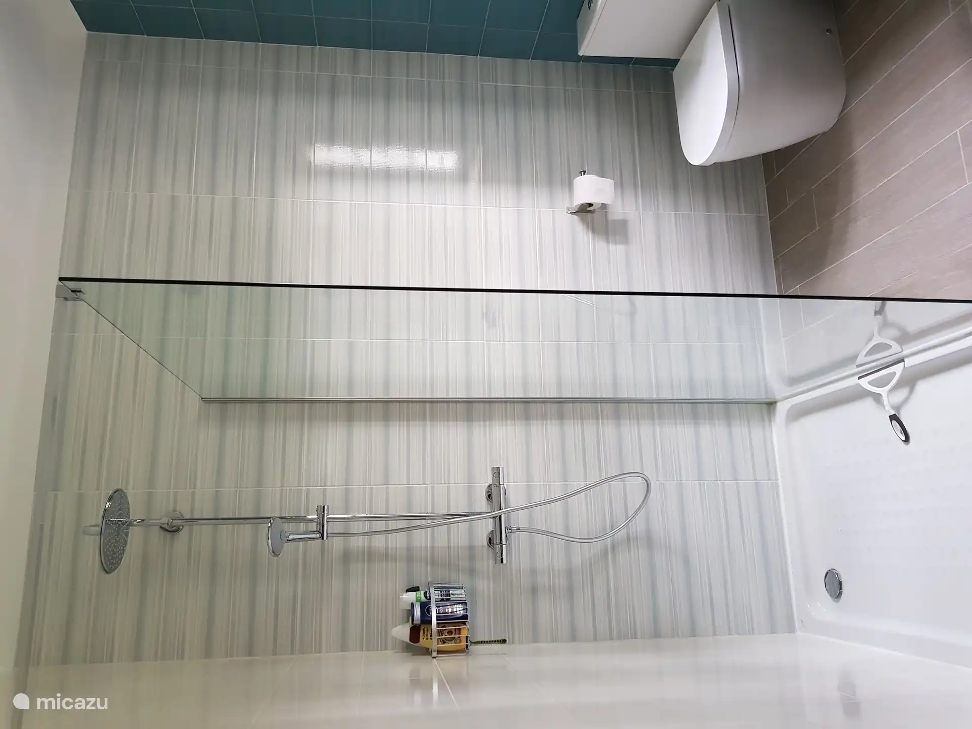 Badezimmer von Schlafzimmer 1