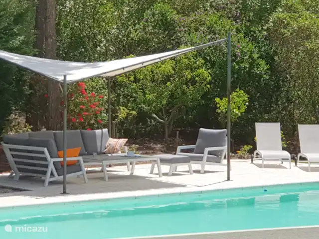 Vila Da Paz, avec vue sur la mer ! | Portugal, Costa de Prata, Nadadouro - villa Ensemble de salon avec toile d'ombrage