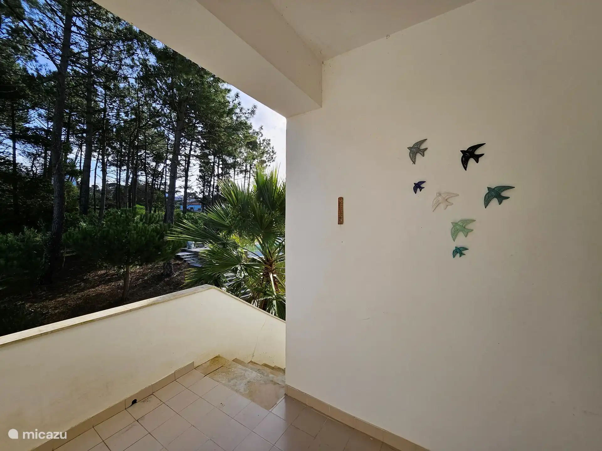 Schwalben, typisch portugiesische Keramik aus Caldas da Rainha