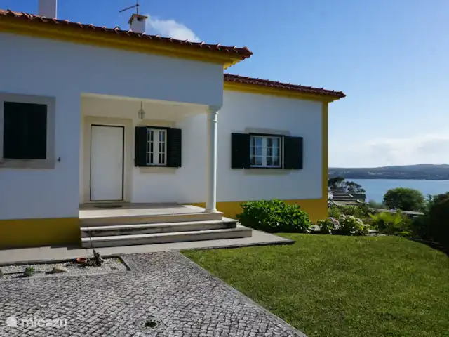 Vila Da Paz, avec vue sur la mer ! | Portugal, Costa de Prata, Nadadouro - villa Porte d'entrée avec place de parking