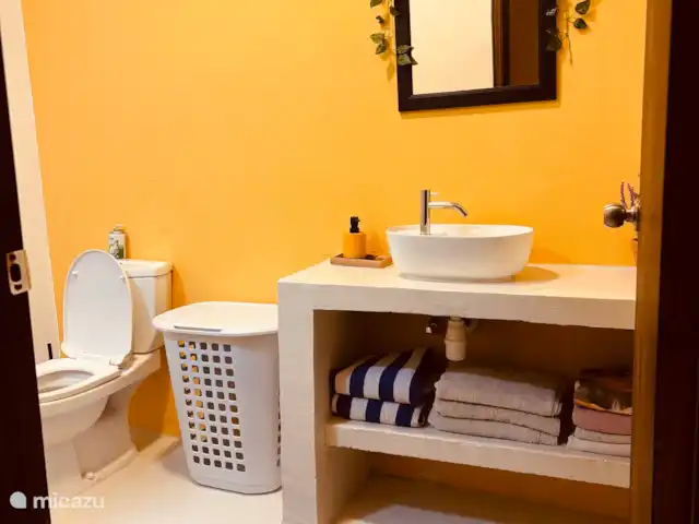 Location de Vacances Curaçao, Curaçao-Centre, Mahuma, appartement - Appartement de vacances Sol Salle de bain appartement 2