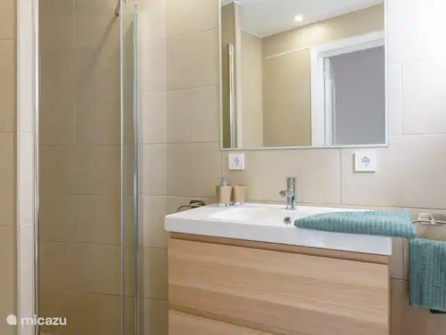 Location de Vacances Espagne, Costa Blanca, Jávea, appartement - appartement cosy à 3 minutes de la plage salle de bains