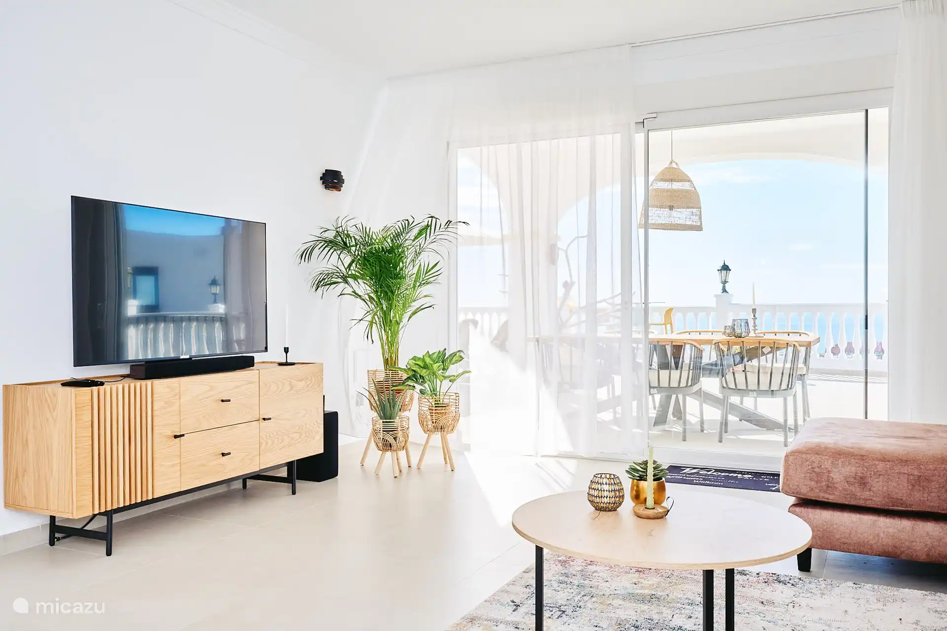 Wohnzimmer mit Meerblick