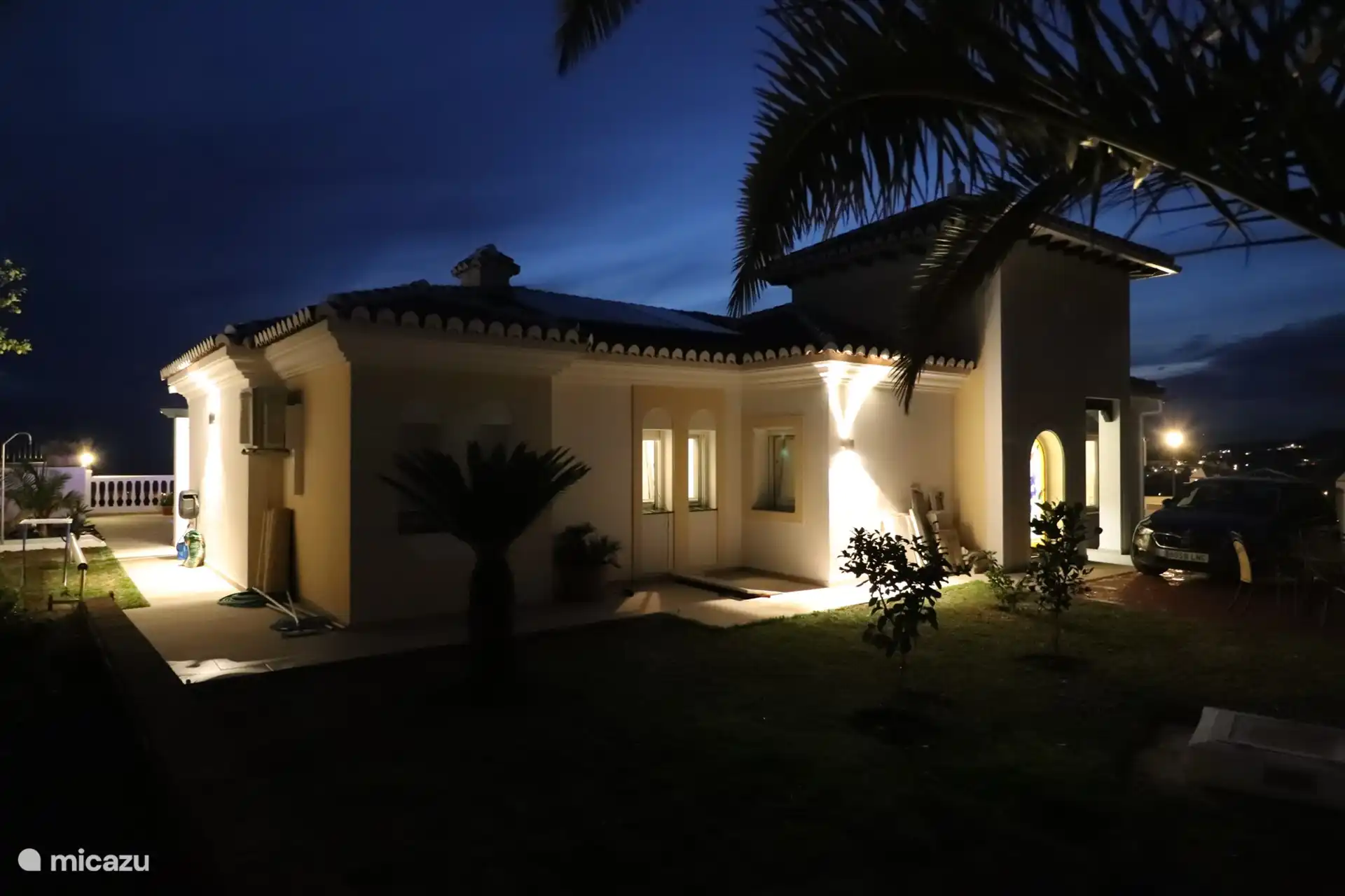 Vorderansicht der Villa