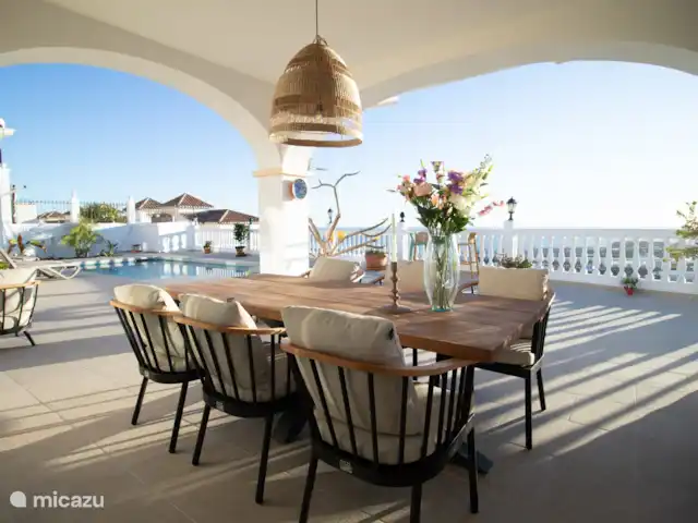 RD01 Villa Atalya en España, Costa del Sol, Torrox-Costa - villa terraza comedor