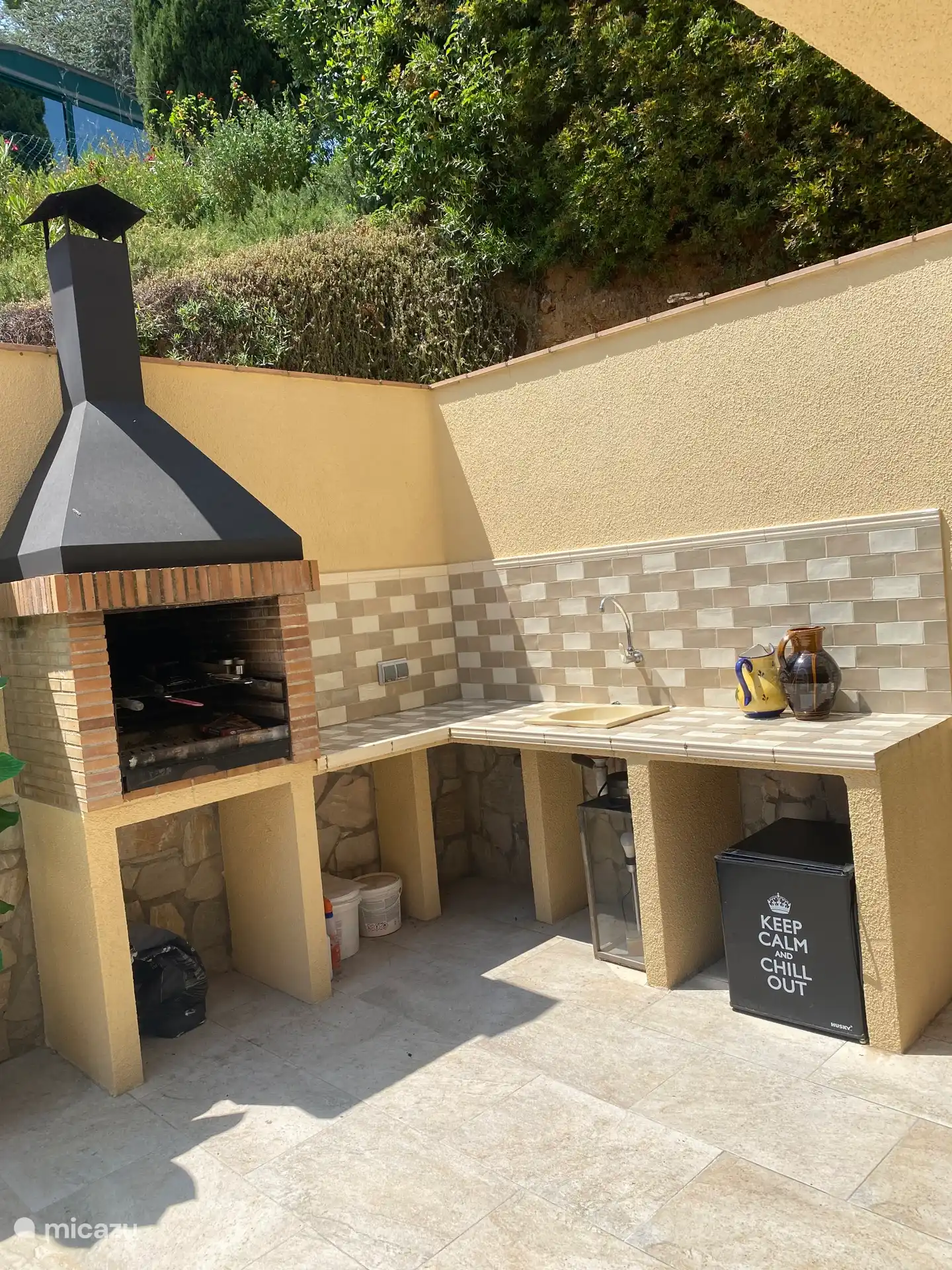 Outdoor kitchen 
