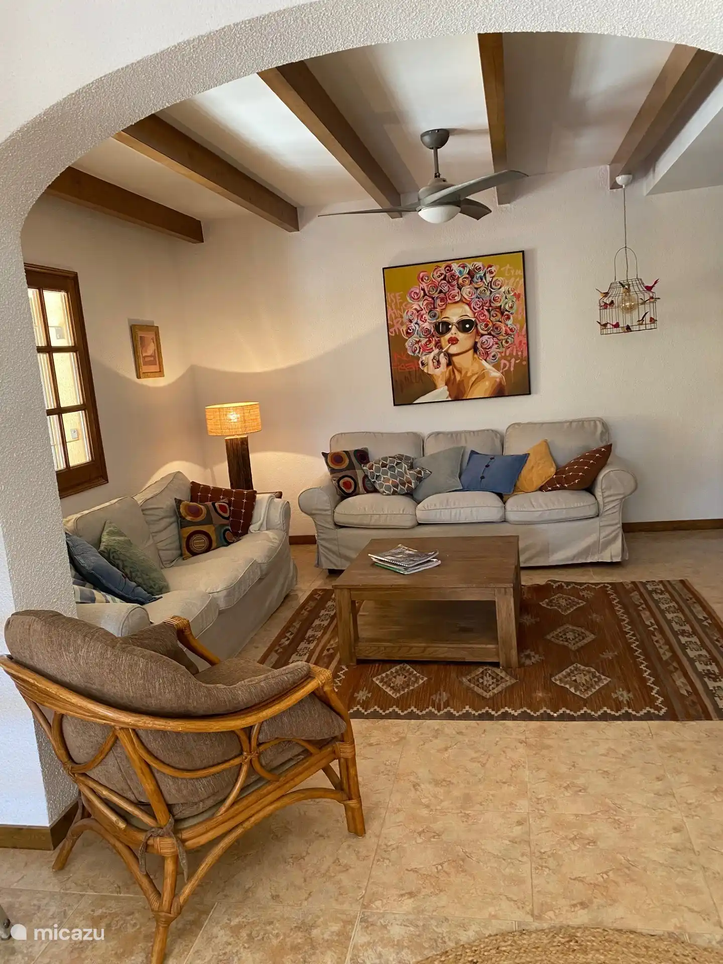 Sitting area with TV corner