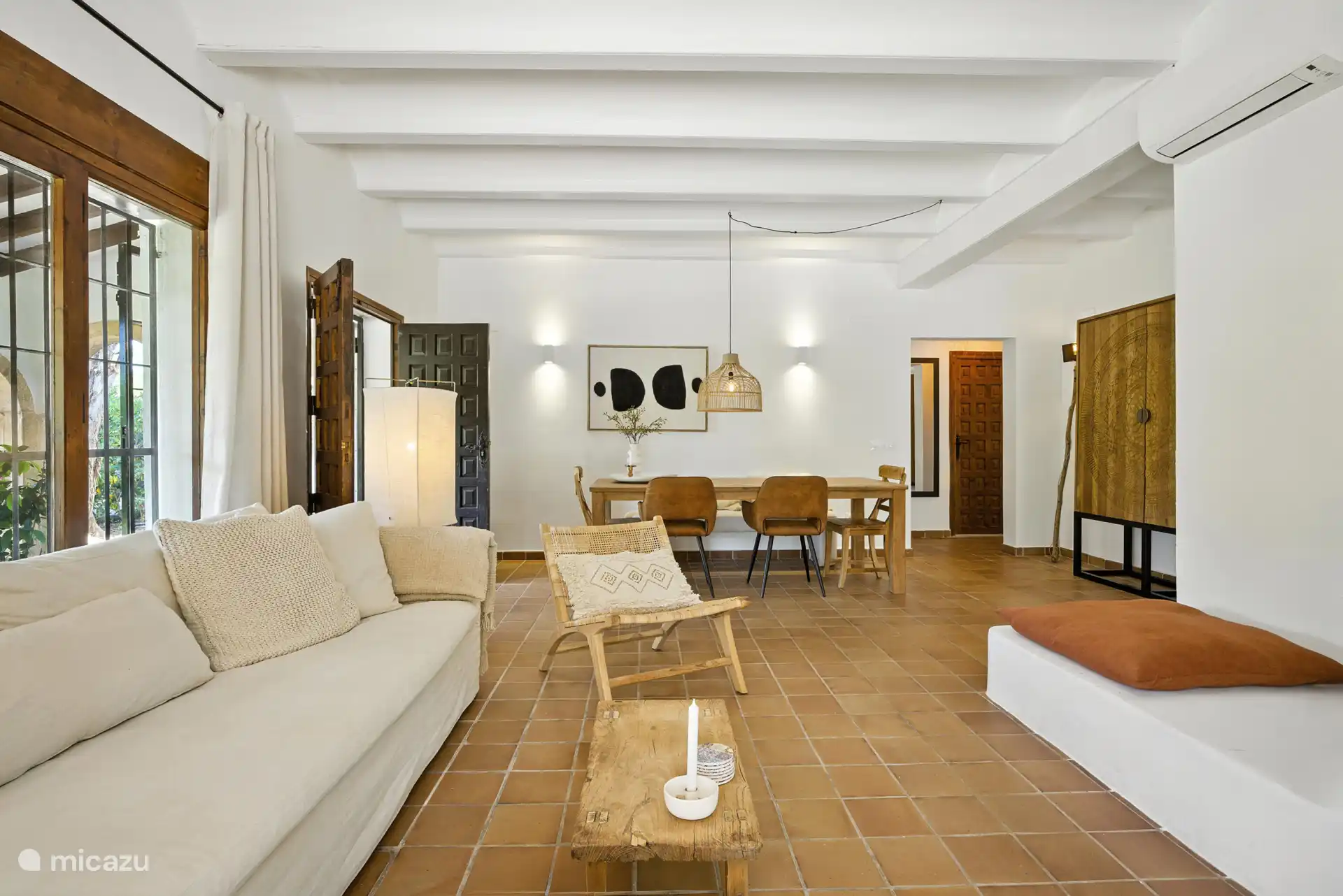 Salon et table à manger