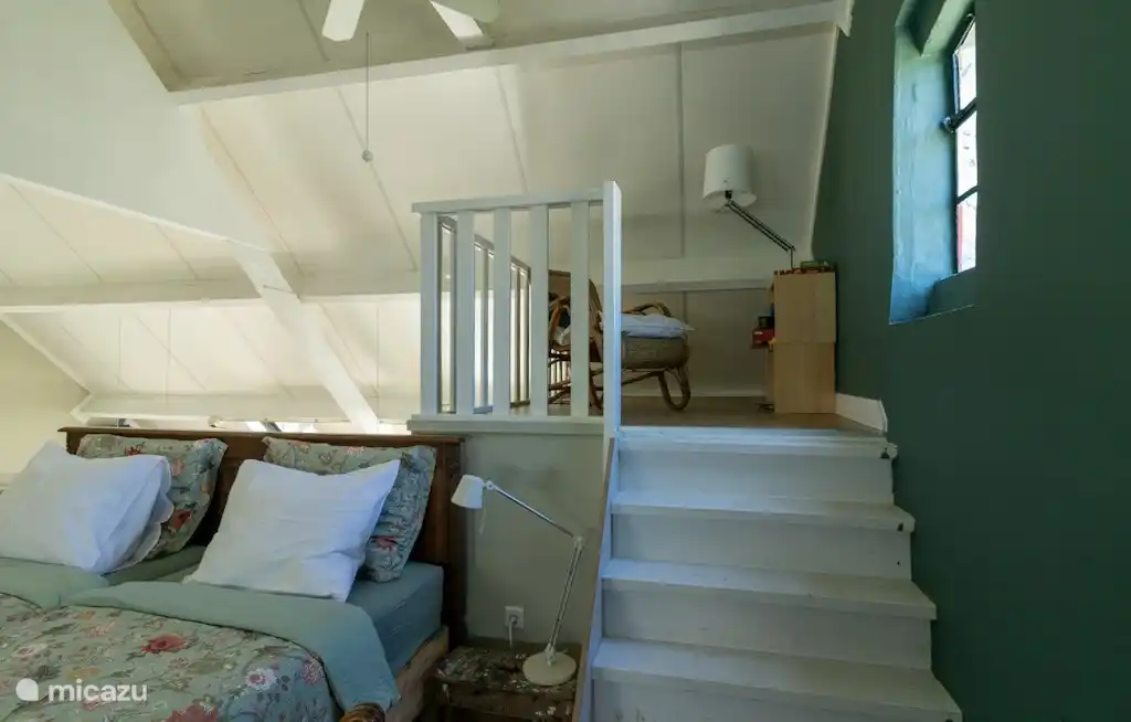 Leseecke im „Obergeschosszimmer“. über dem Badezimmer