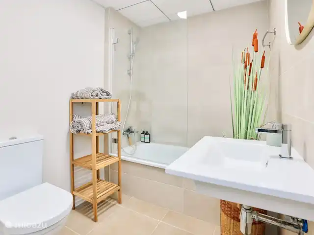 DB01 Maison Zen | Espagne, Costa del Sol, Torrox-Costa - appartement salle de bain avec baignoire