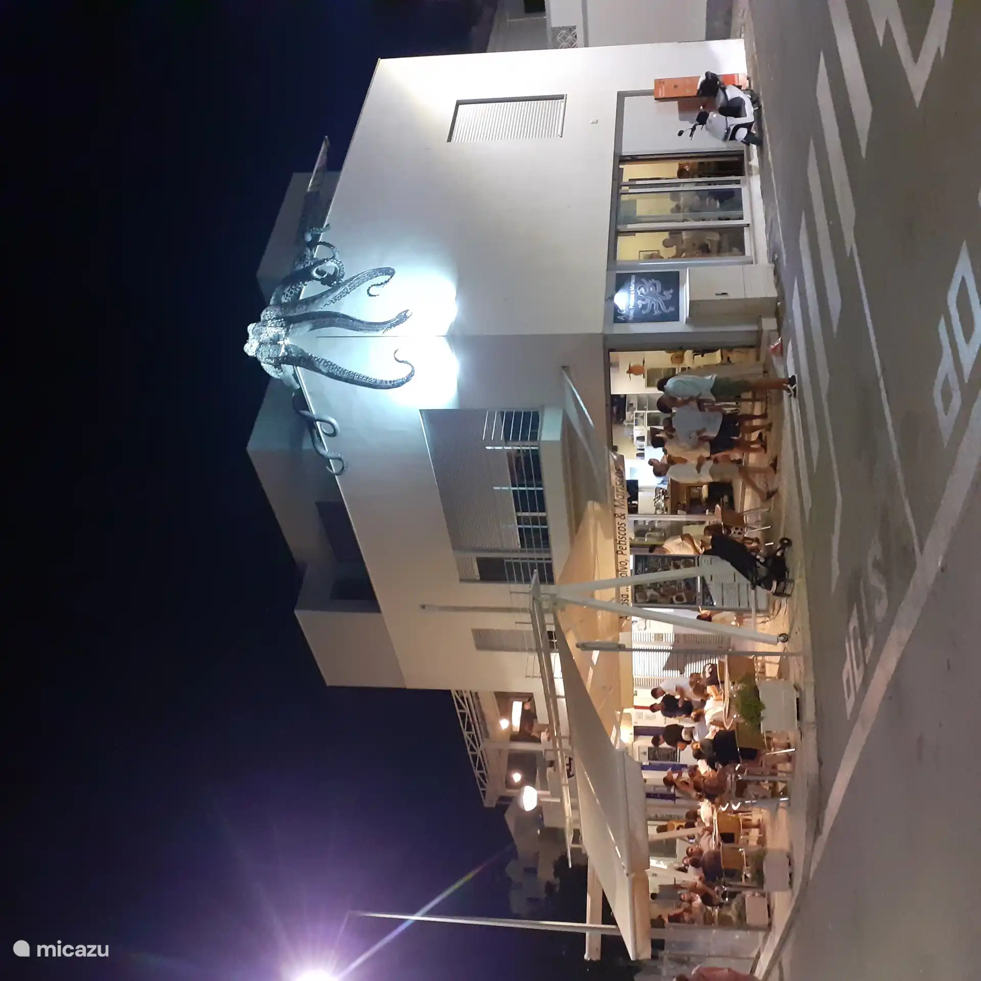 Unser zweites zu Hause so zu sagen, ist die Tapas Bar in St. Lucia namens CASA, leckere kleine Gerichte aus der Hochburg des Oktopus und besonders gut nach einem Tag am Strand bei Terra Estreita oder Barril.