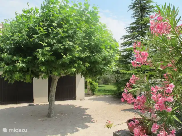Villa Mirabel | France, Drôme, Mirabel-aux-Baronnies - villa Parkings et garages