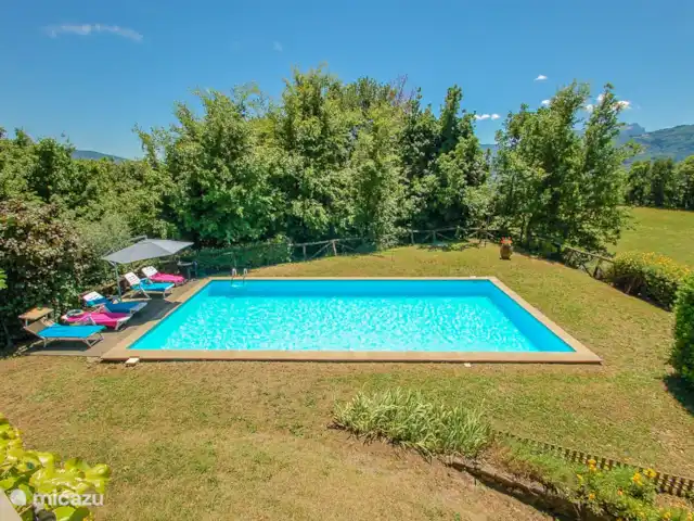 Location de Vacances Italie, Toscane, Villa Collemandina, villa - Maison avec piscine privée près de Lucques