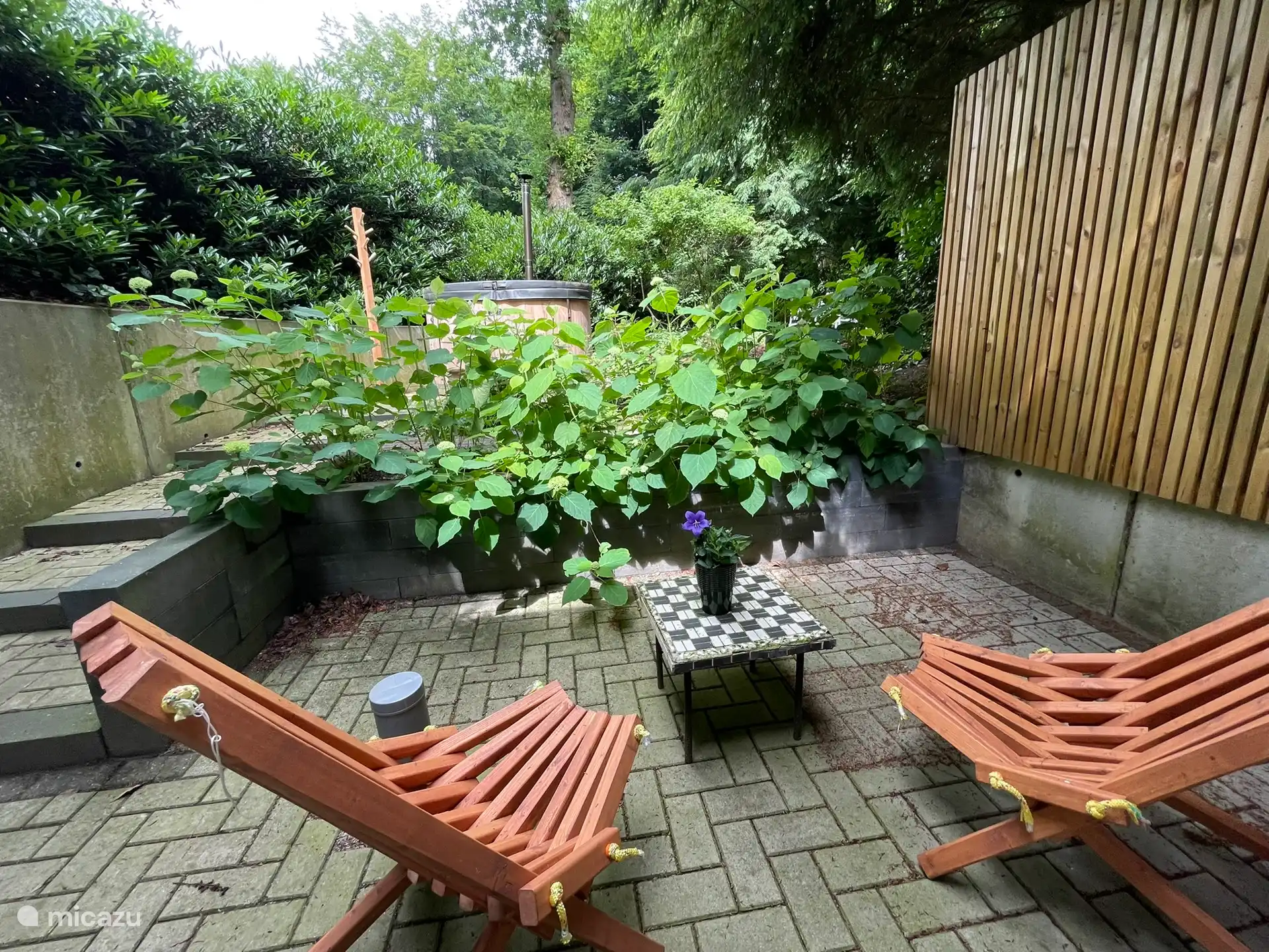 Zitje bij terras tuckaway