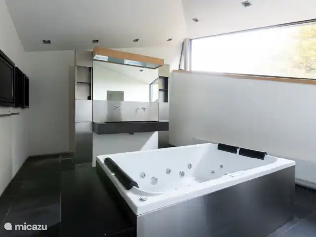 HoraHomes Hébergement de groupe | Pays-Bas, Gueldre, Bennekom - maison de vacances Salle de bain au premier étage dans La Villa