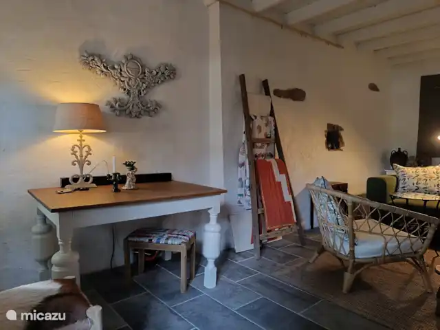 Maison de vacances Villejaleix | France, Allier, Saint-Fargeol - gîte / cottage Ce sont les petites choses qui créent la magie. Découvrez l'enchantement dans les détails subtils de notre joli salon.