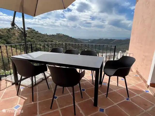 Casa Rosado | Espagne, Costa del Sol, Benahavis - bungalow Terrasse supérieure avec vue sur la mer